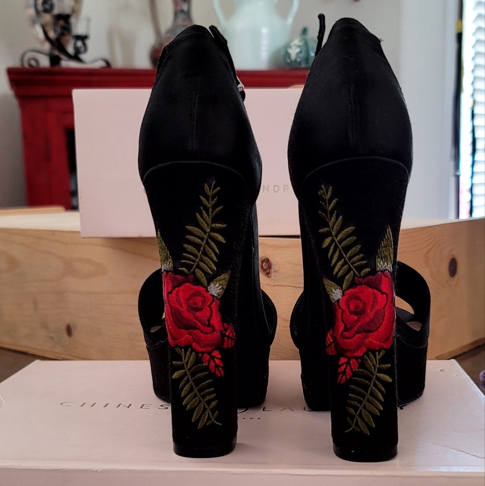 Chinese Laundry Amy Black Satin Embroidered Platform Heels - Picture 4 of 9